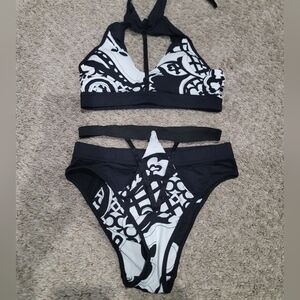 Oksa Pole Wear Filigree Black White Strappy Cage Cheeky Bottoms Sports Bra SET